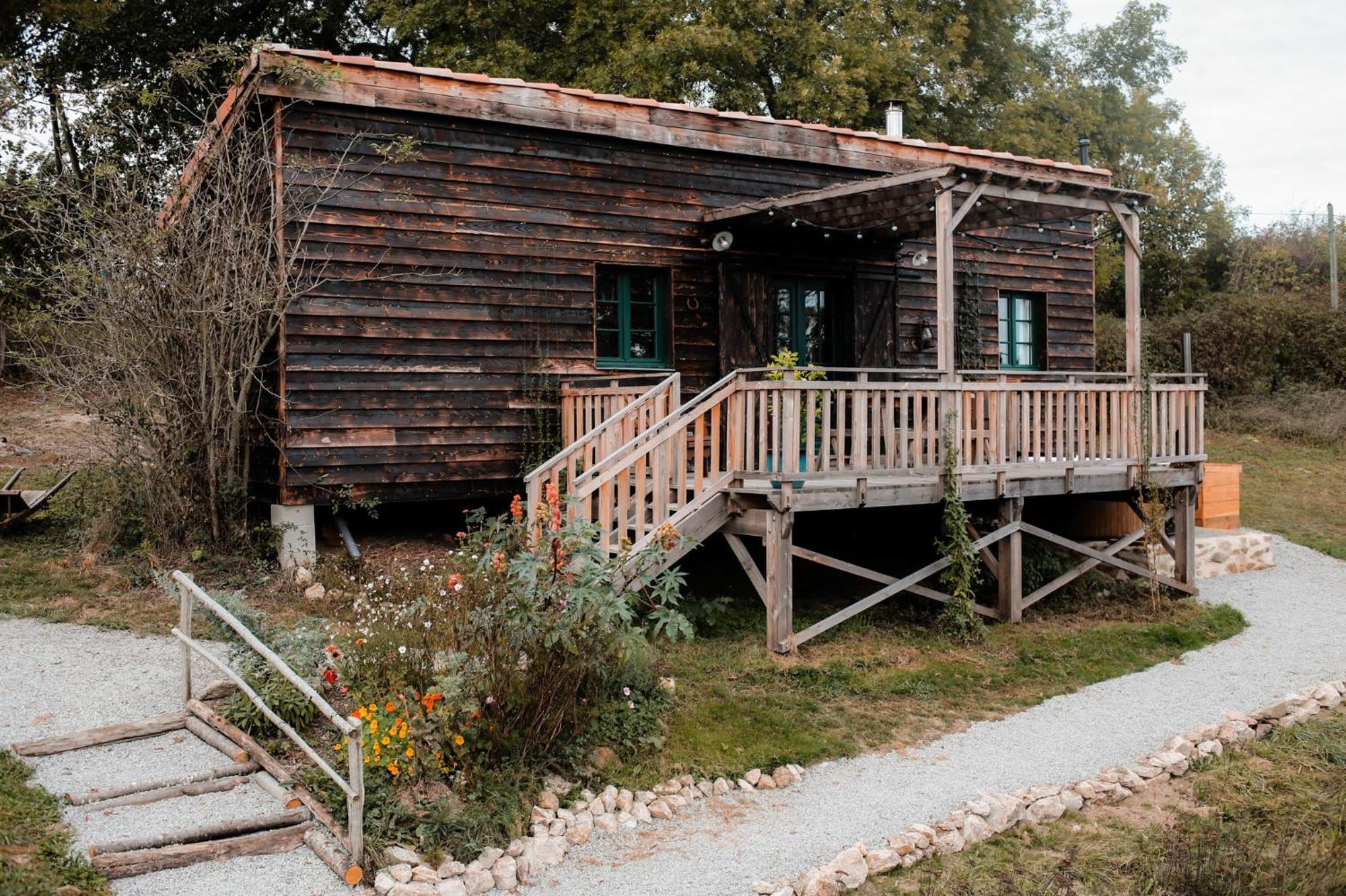 La Ferme Du Pont De Maumy, Cabane Au Bord De L'Etang Et Bain Nordique Busserolles Esterno foto